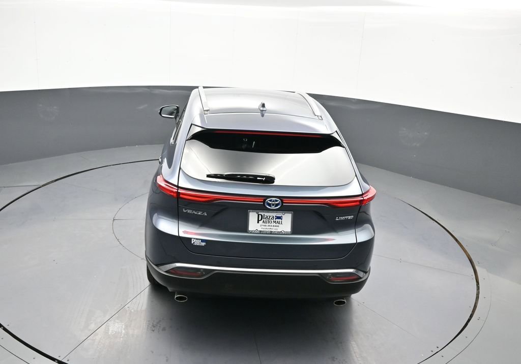 Certified 2024 Toyota Venza Limited image 38