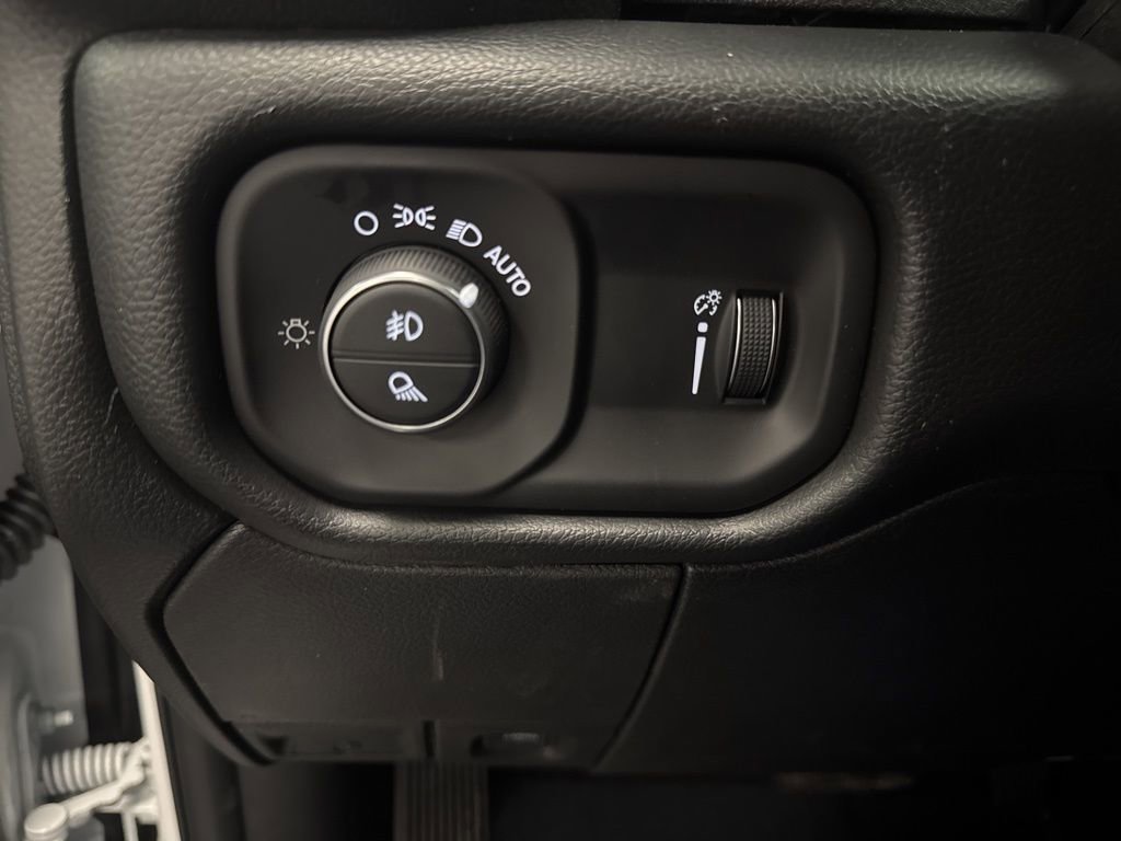 New 2026 RAM 3500 Tradesman AWD/4WD image 21