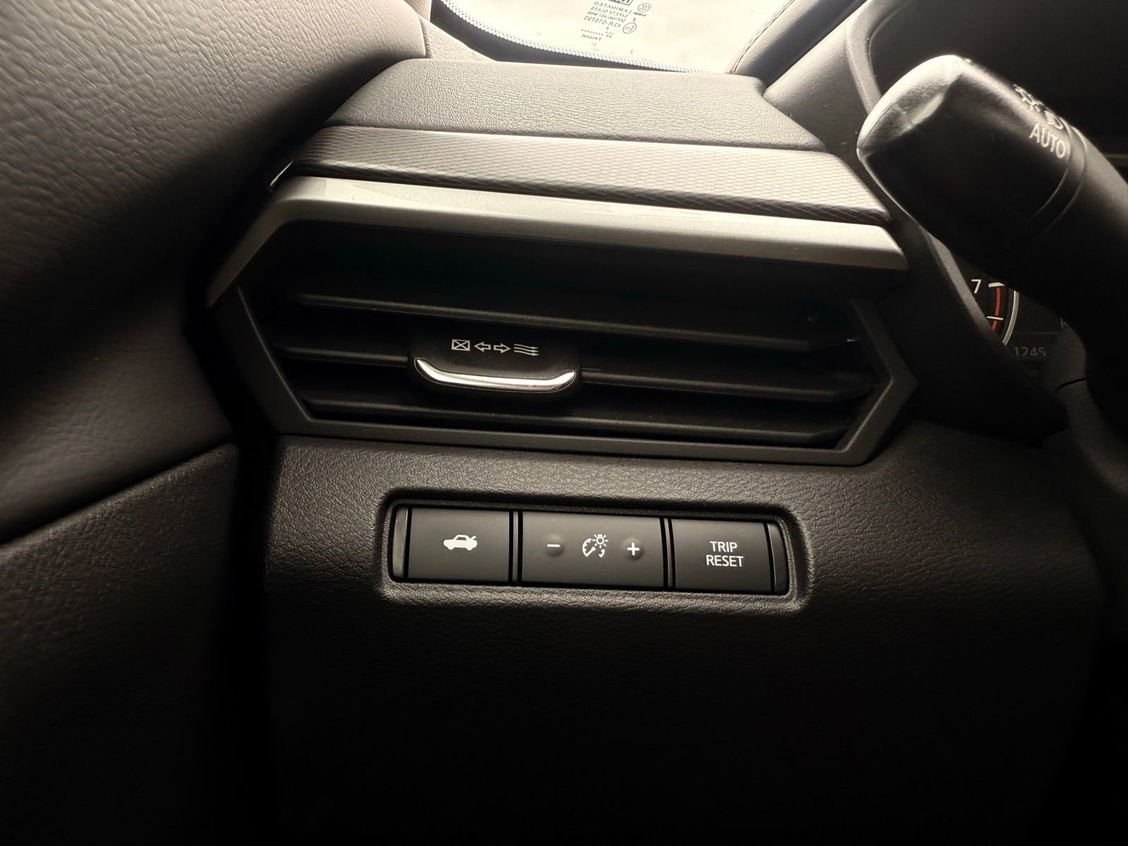 Used 2023 Nissan Altima 2.5 SR image 24