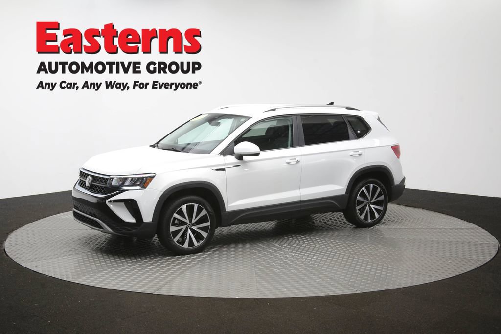 Used 2024 Volkswagen Taos SE FWD image 56