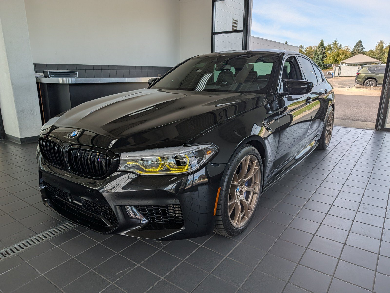 Used 2018 BMW M5 AWD/4WD image 8