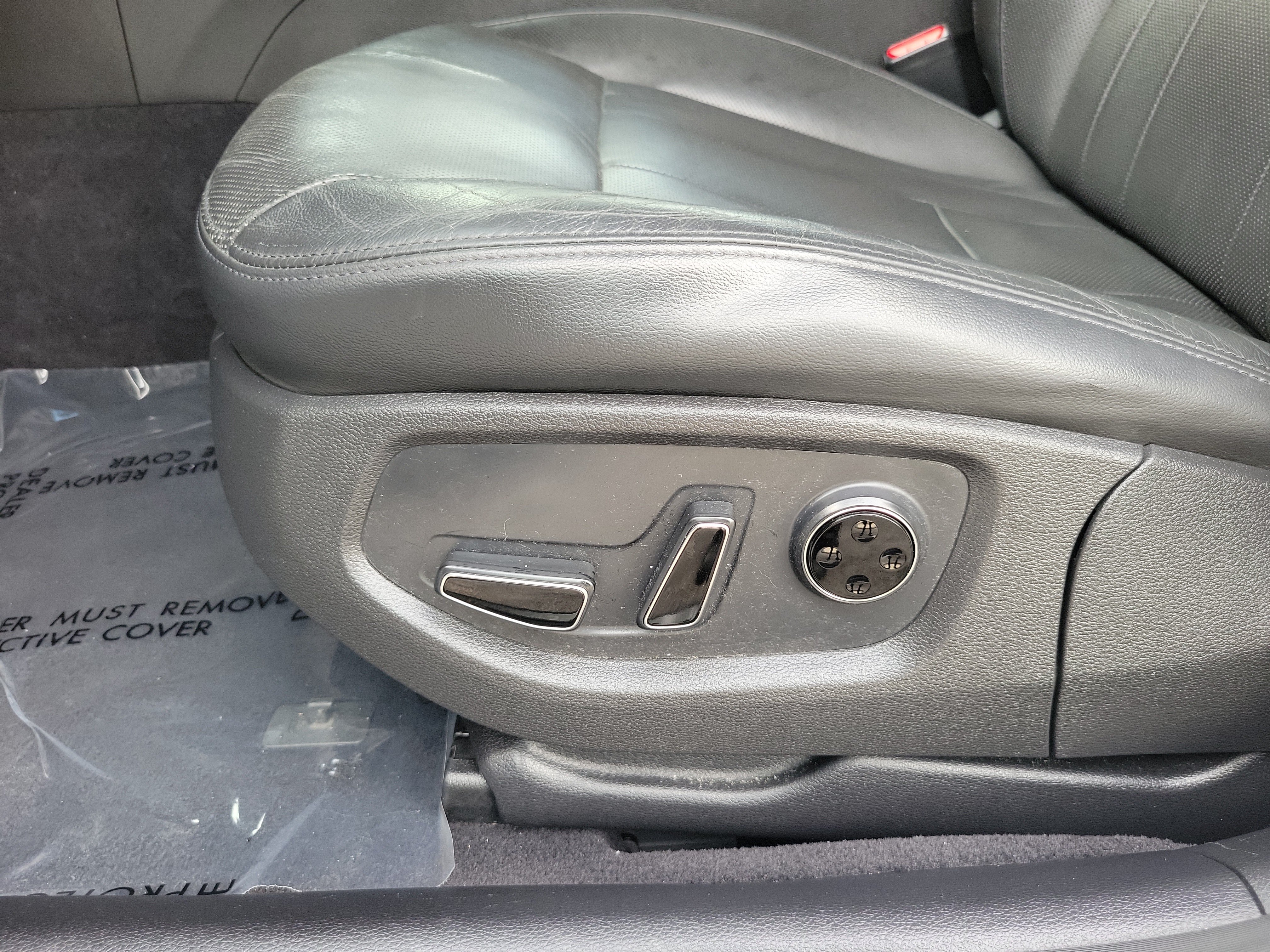 Used 2017 Genesis G80 3.8 RWD image 13