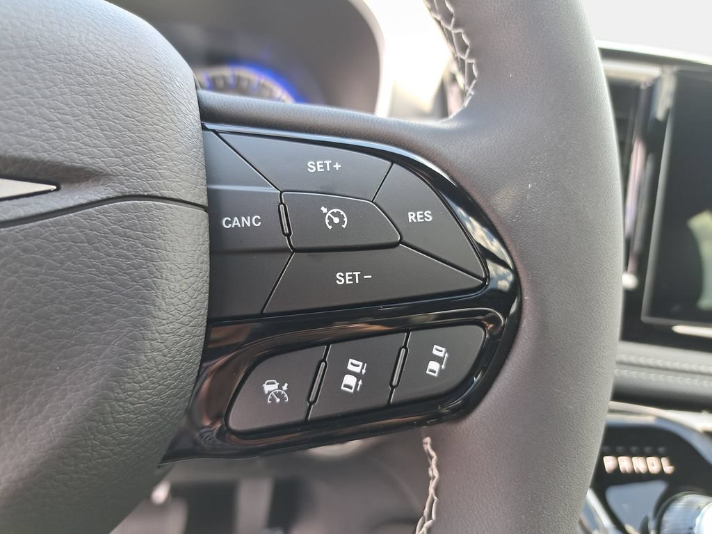 New 2027 Chrysler Pacifica Limited AWD/4WD image 20