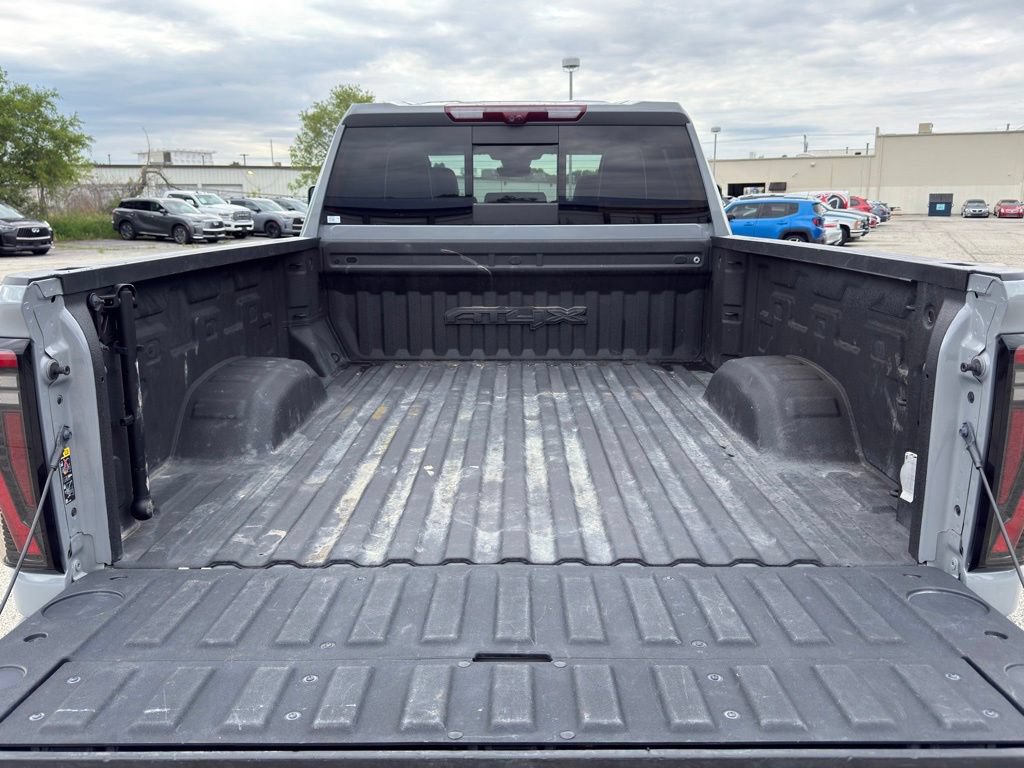Used 2024 GMC Sierra 2500 AT4X AWD/4WD image 37