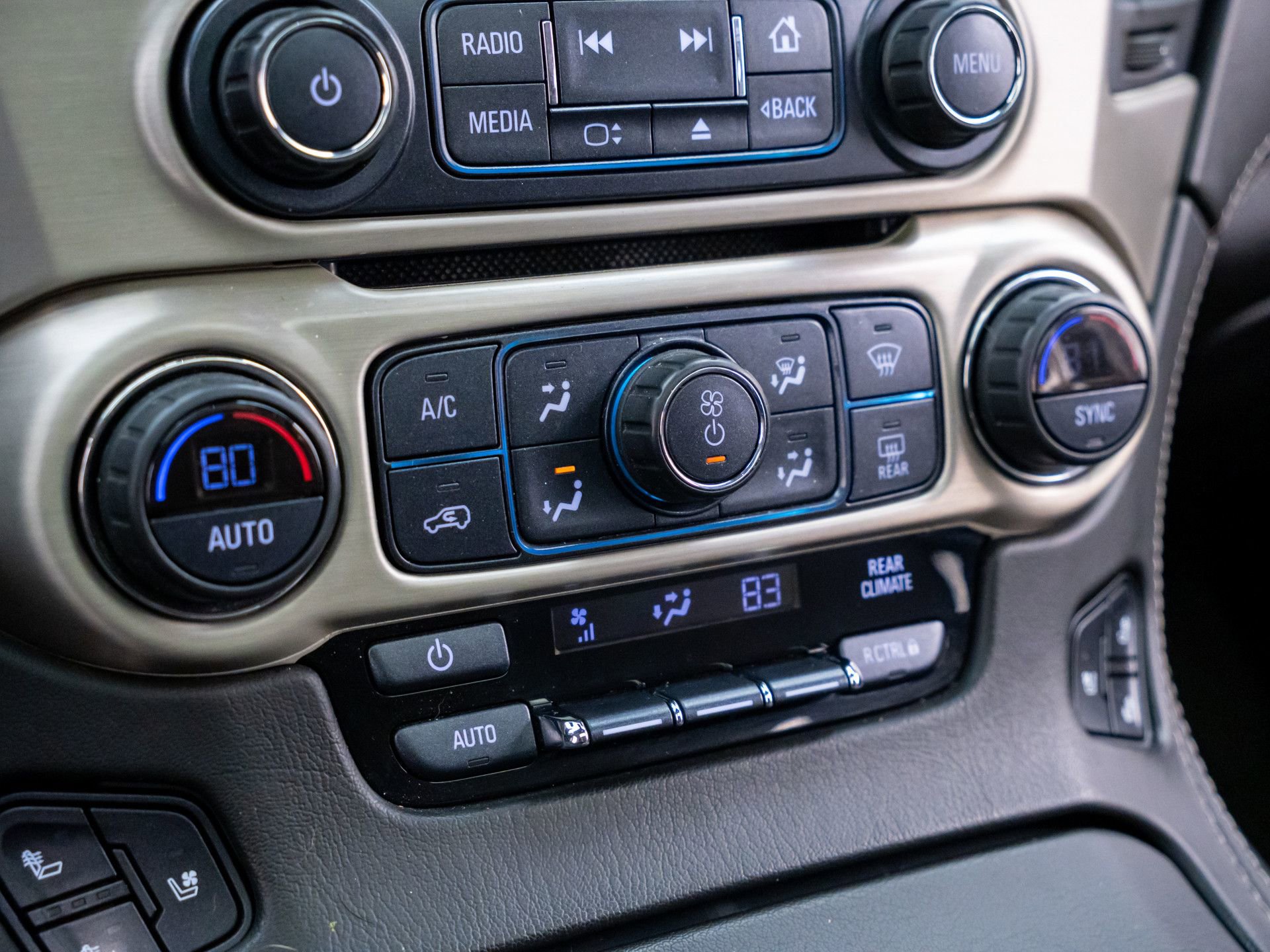 Used 2018 GMC Yukon Denali AWD/4WD image 29