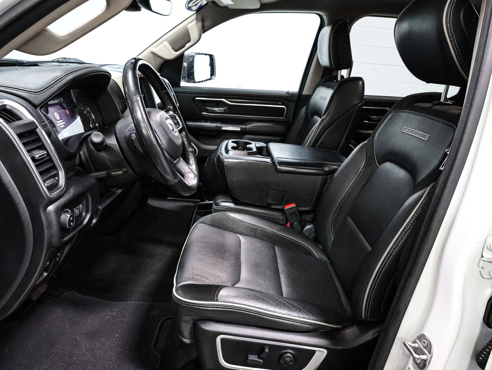 Used 2020 RAM 1500 Laramie image 23