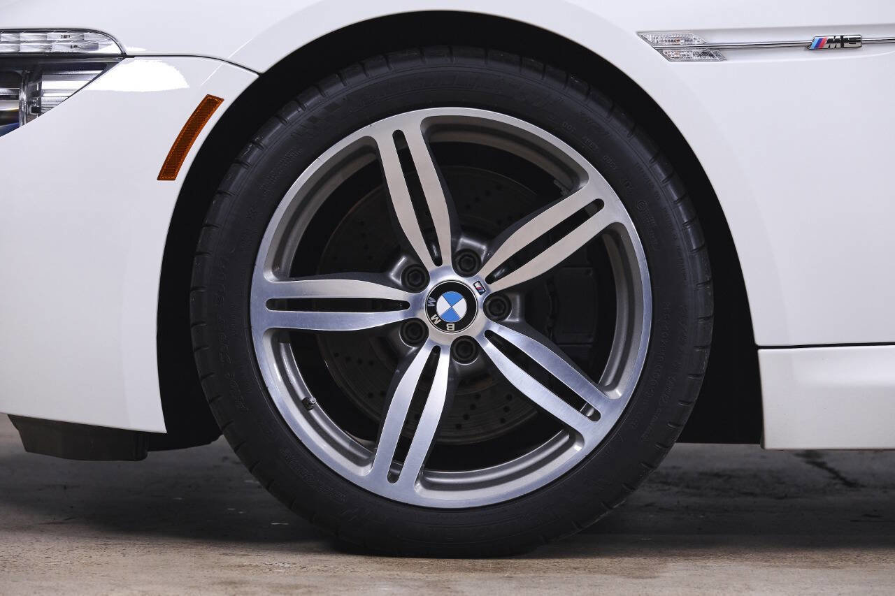Used 2009 BMW M6 Coupe image 12