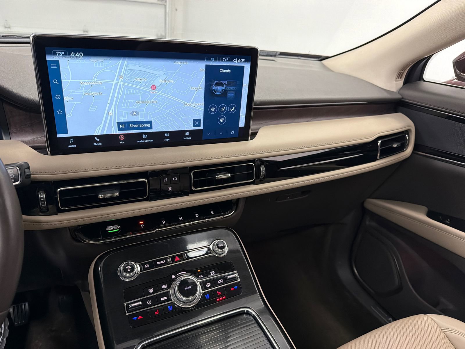 Used 2023 Lincoln Nautilus Reserve image 25