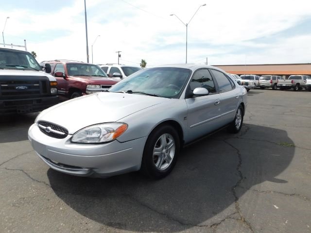 Used 2001 Ford Taurus SEL image 3