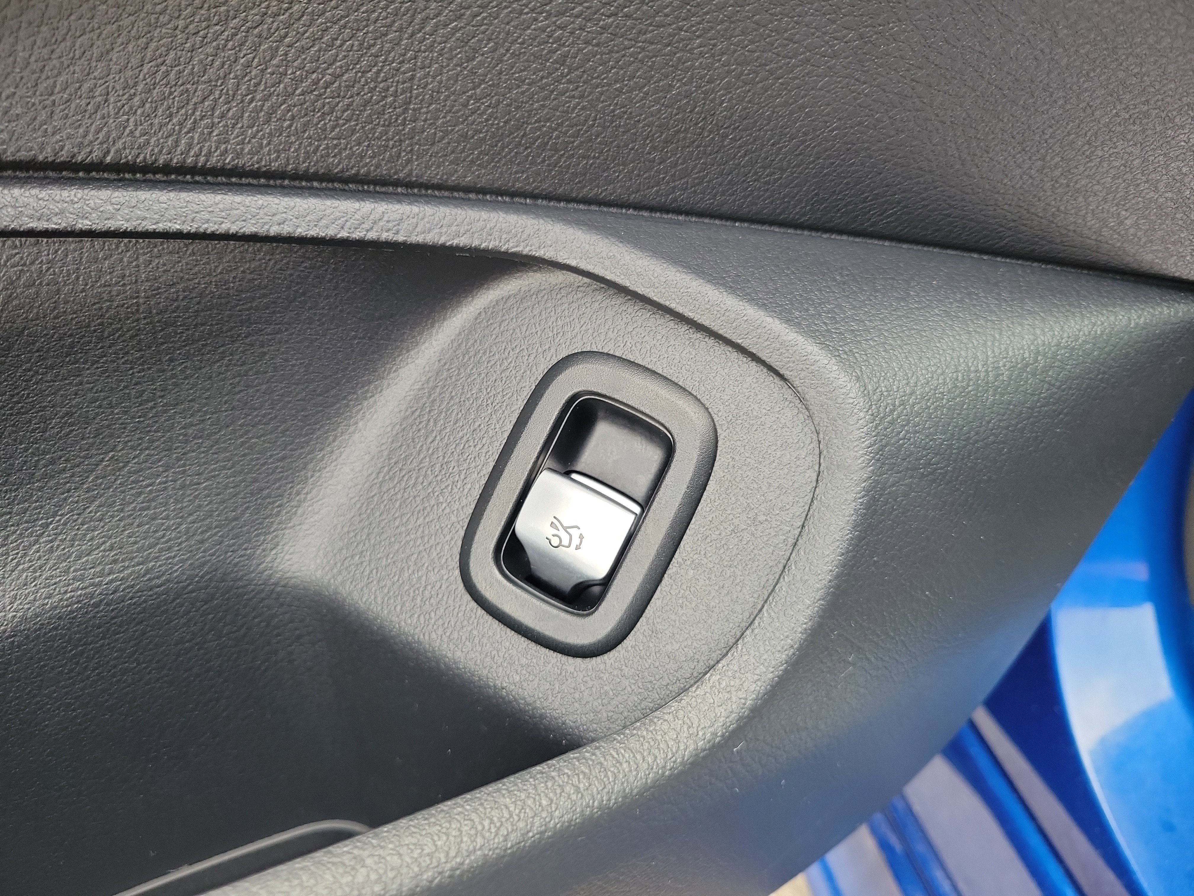 Certified 2025 Mercedes-Benz CLE 450 4MATIC Coupe image 14