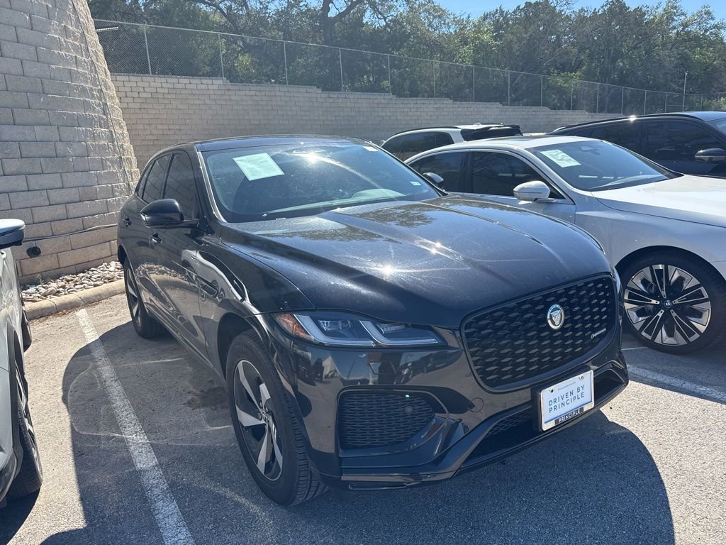 Used 2025 Jaguar F-PACE R-Dynamic S image 2