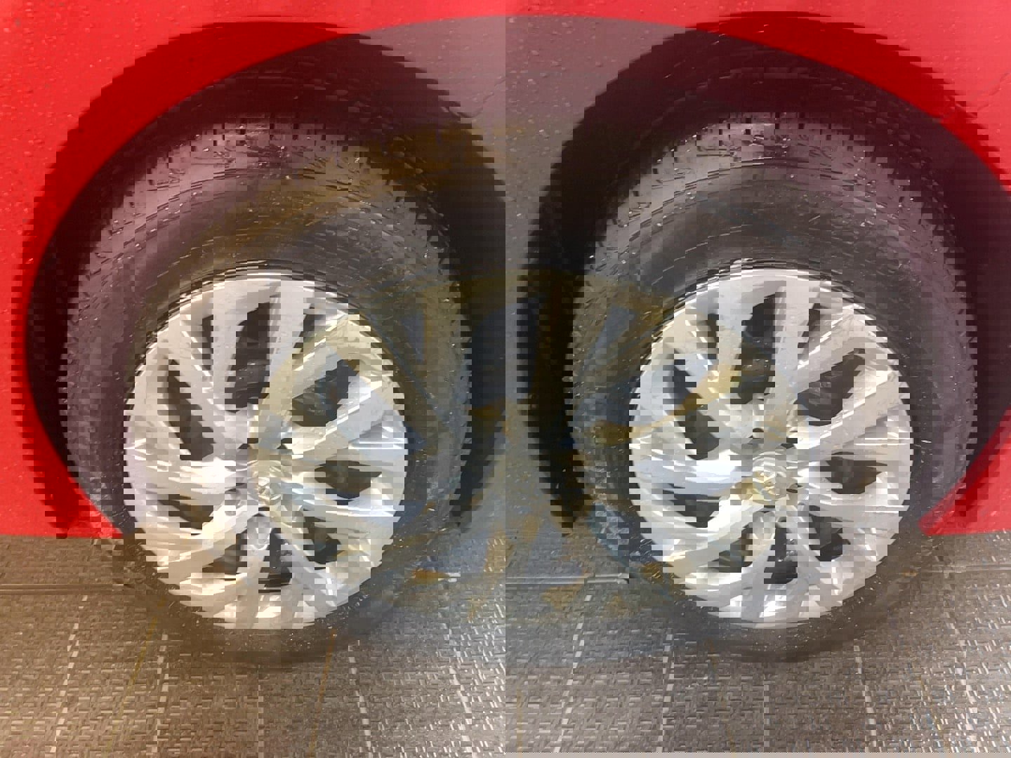 Used 2017 Toyota Corolla LE w/ Carpet Mat Package (TMS) image 5