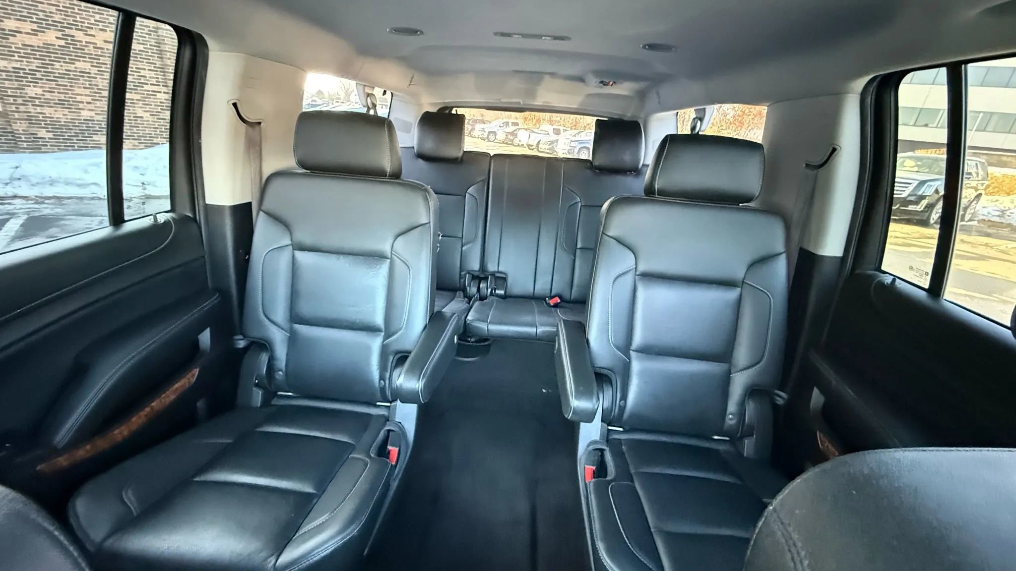 Used 2017 Chevrolet Suburban Premier AWD/4WD image 24