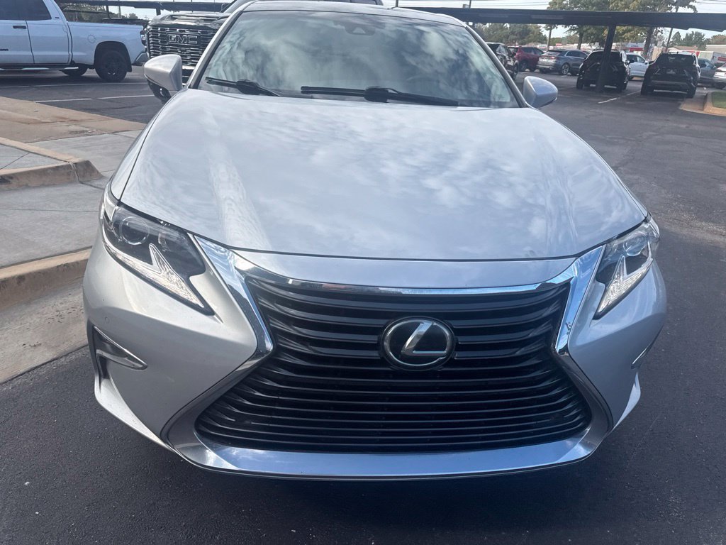 Used 2018 Lexus ES 350 w/ Navigation System Package FWD image 3