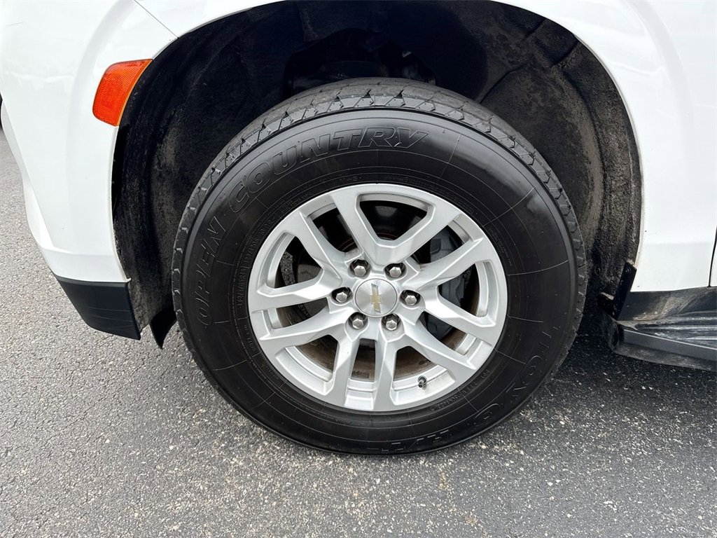 Used 2021 Chevrolet Suburban LT image 10