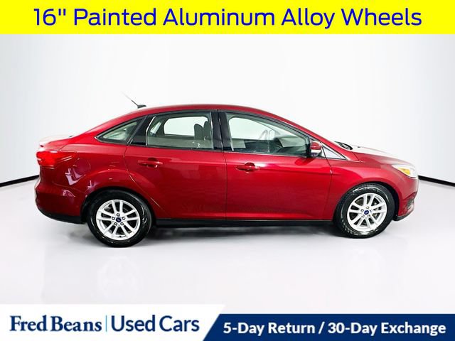 Used 2015 Ford Focus SE w/ SE Cold Weather Package FWD image 31