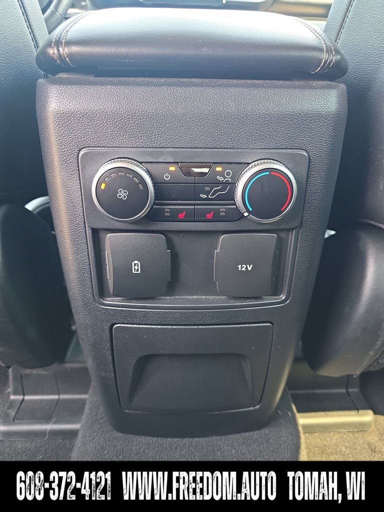 Used 2023 Ford Explorer Limited AWD/4WD image 23
