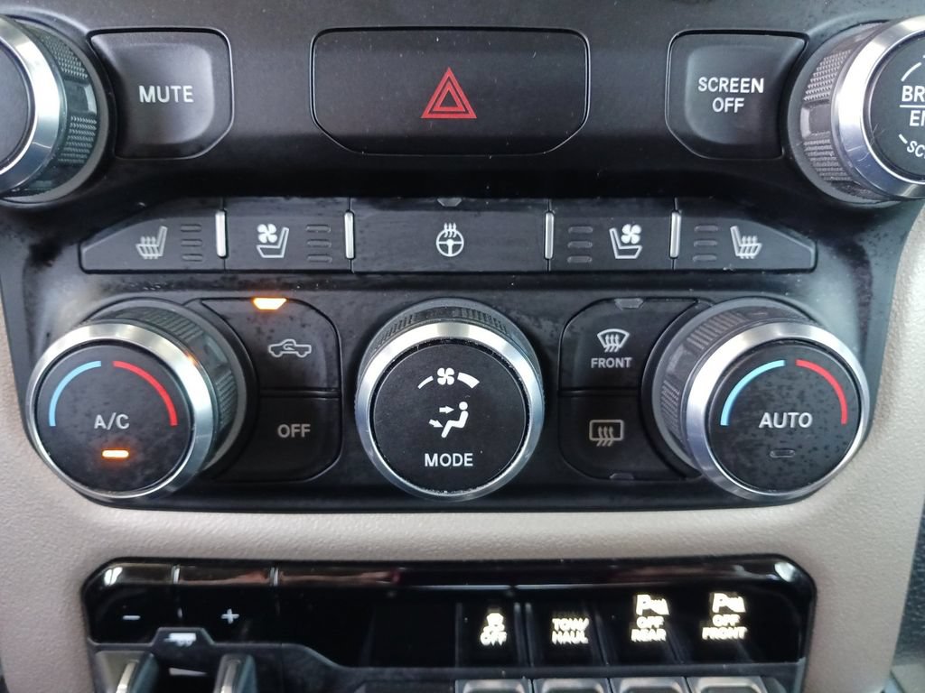 Used 2021 RAM 1500 Laramie AWD/4WD image 25