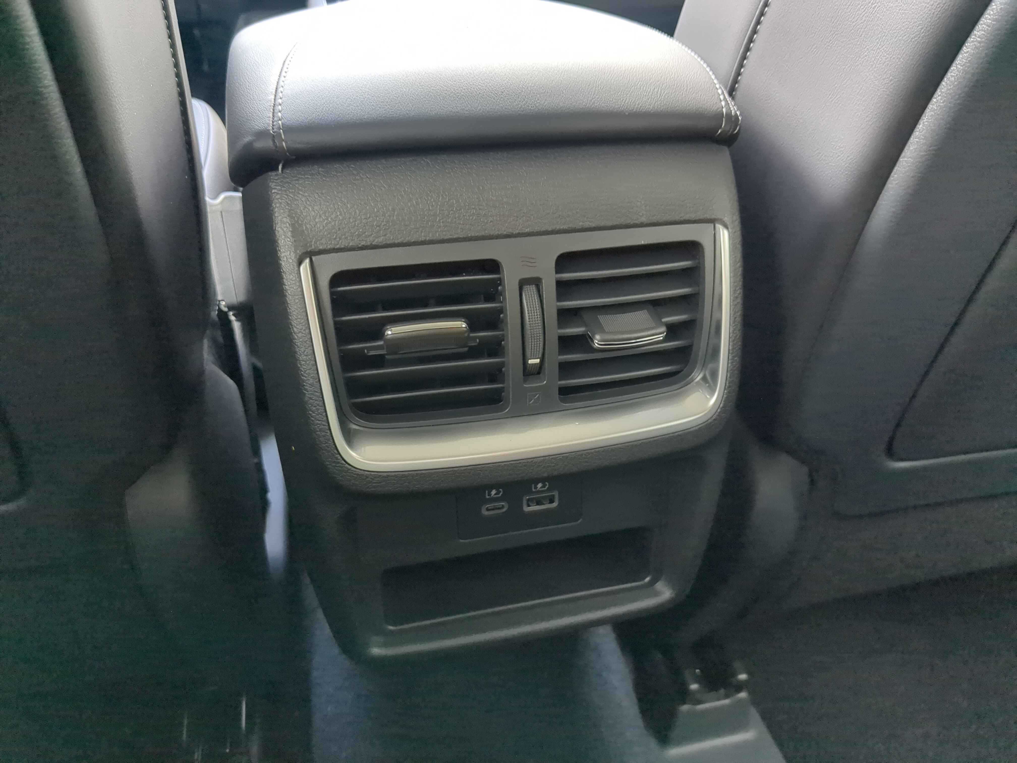 New 2025 INFINITI QX50 Luxe image 15