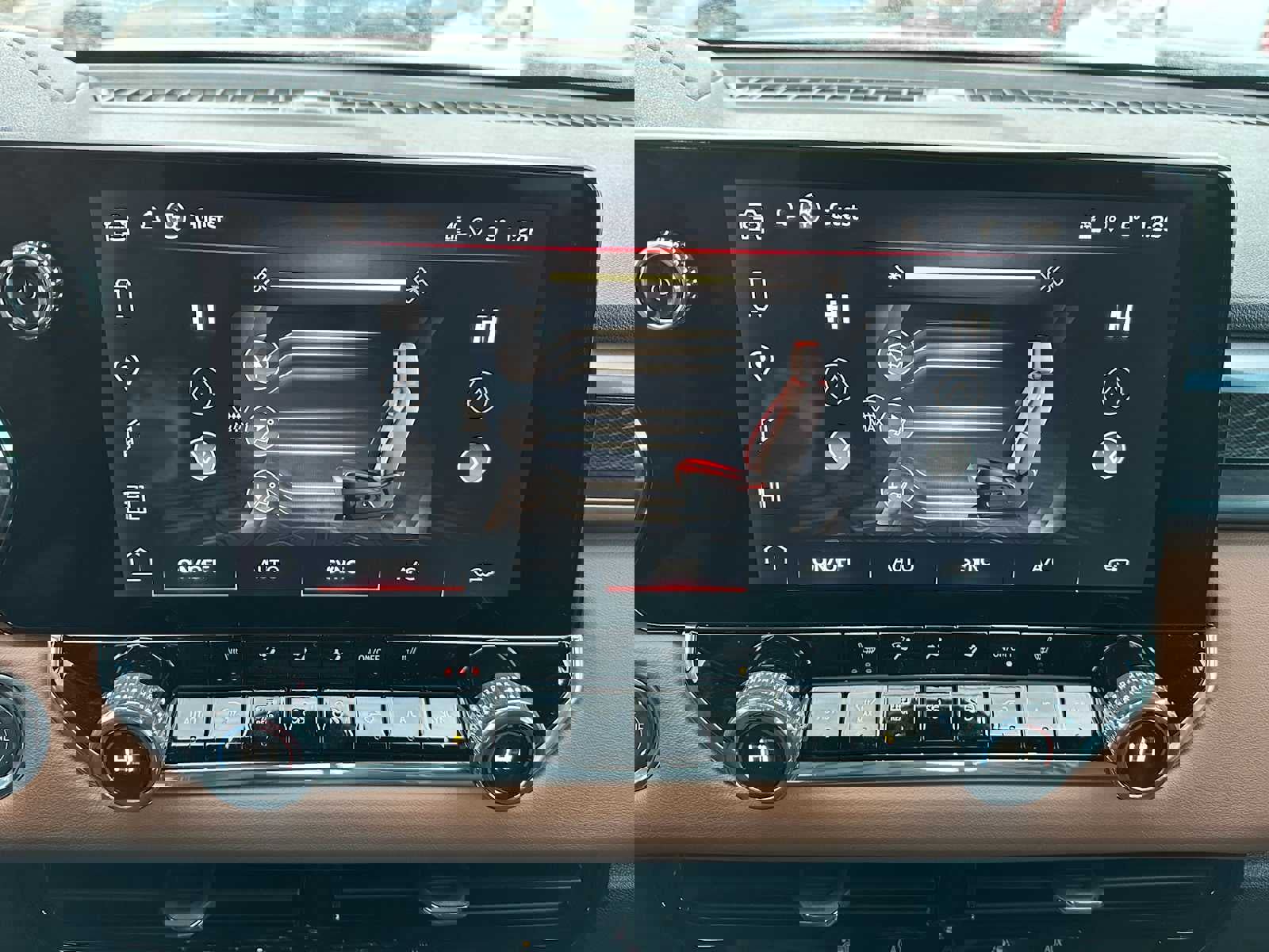 New 2026 GMC Canyon AT4 image 25