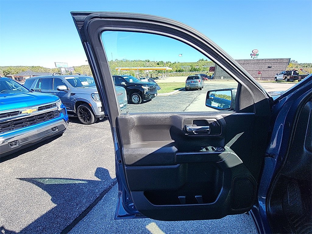 Certified 2024 Chevrolet Silverado 1500 Custom image 13