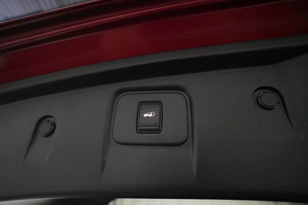 Used 2018 Nissan Murano Platinum image 15