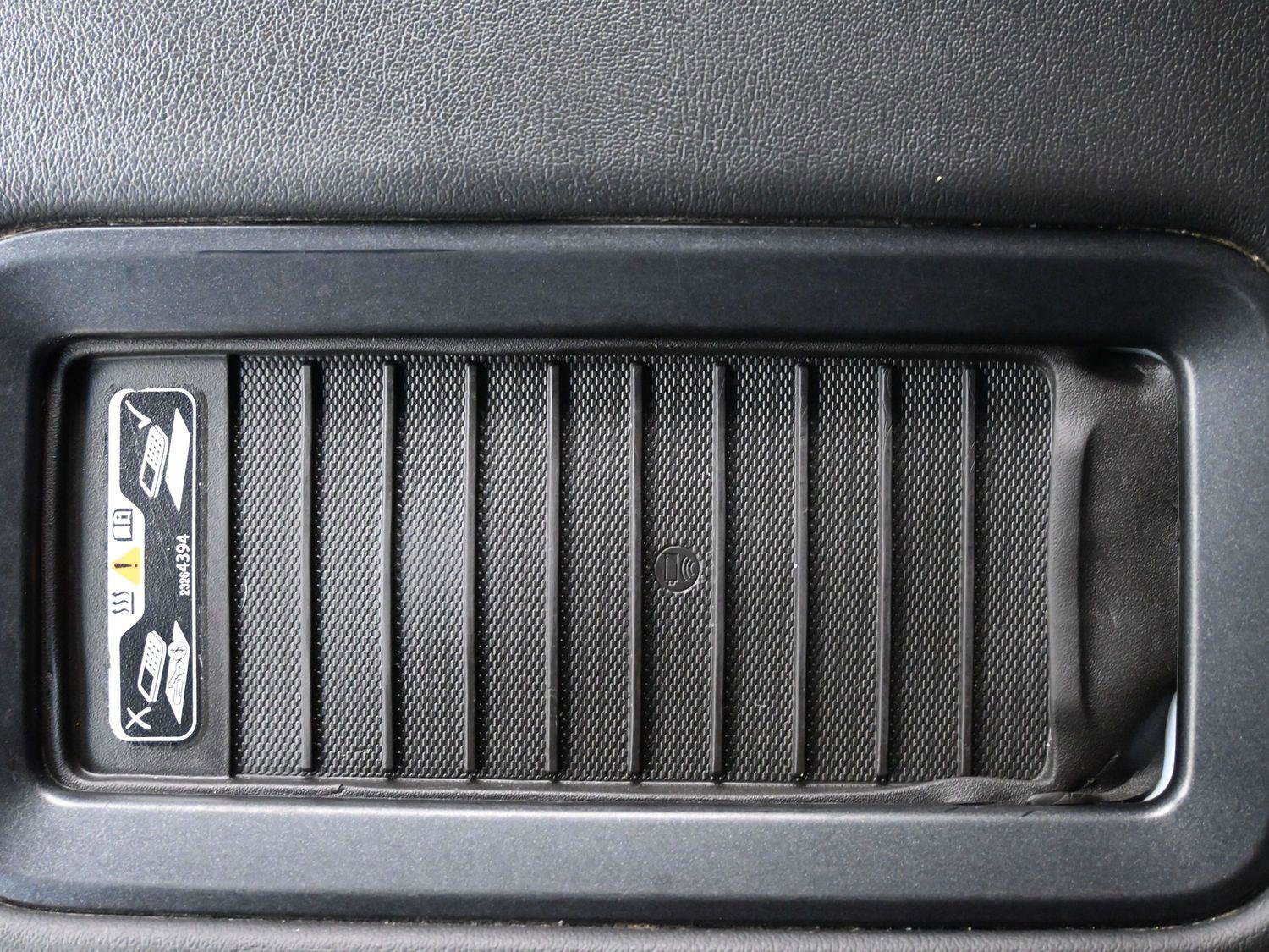 Used 2017 GMC Yukon XL SLT image 35