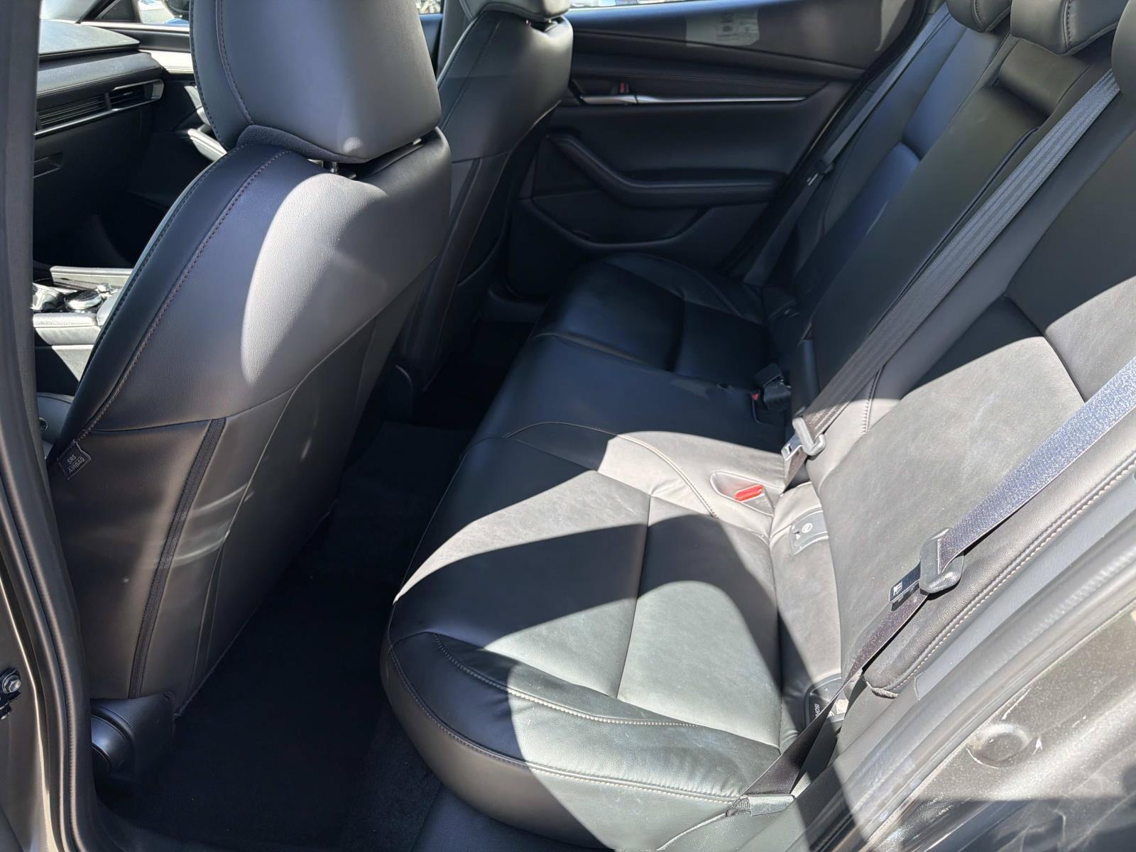 Used 2024 MAZDA MAZDA3 s FWD image 11
