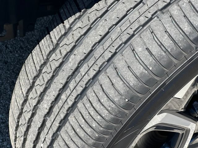 Used 2025 Subaru Ascent Touring AWD/4WD image 11