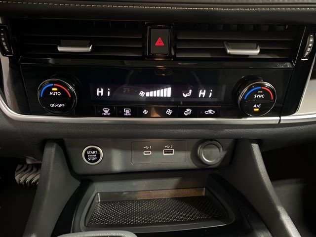 Used 2021 Nissan Rogue SV AWD/4WD image 19