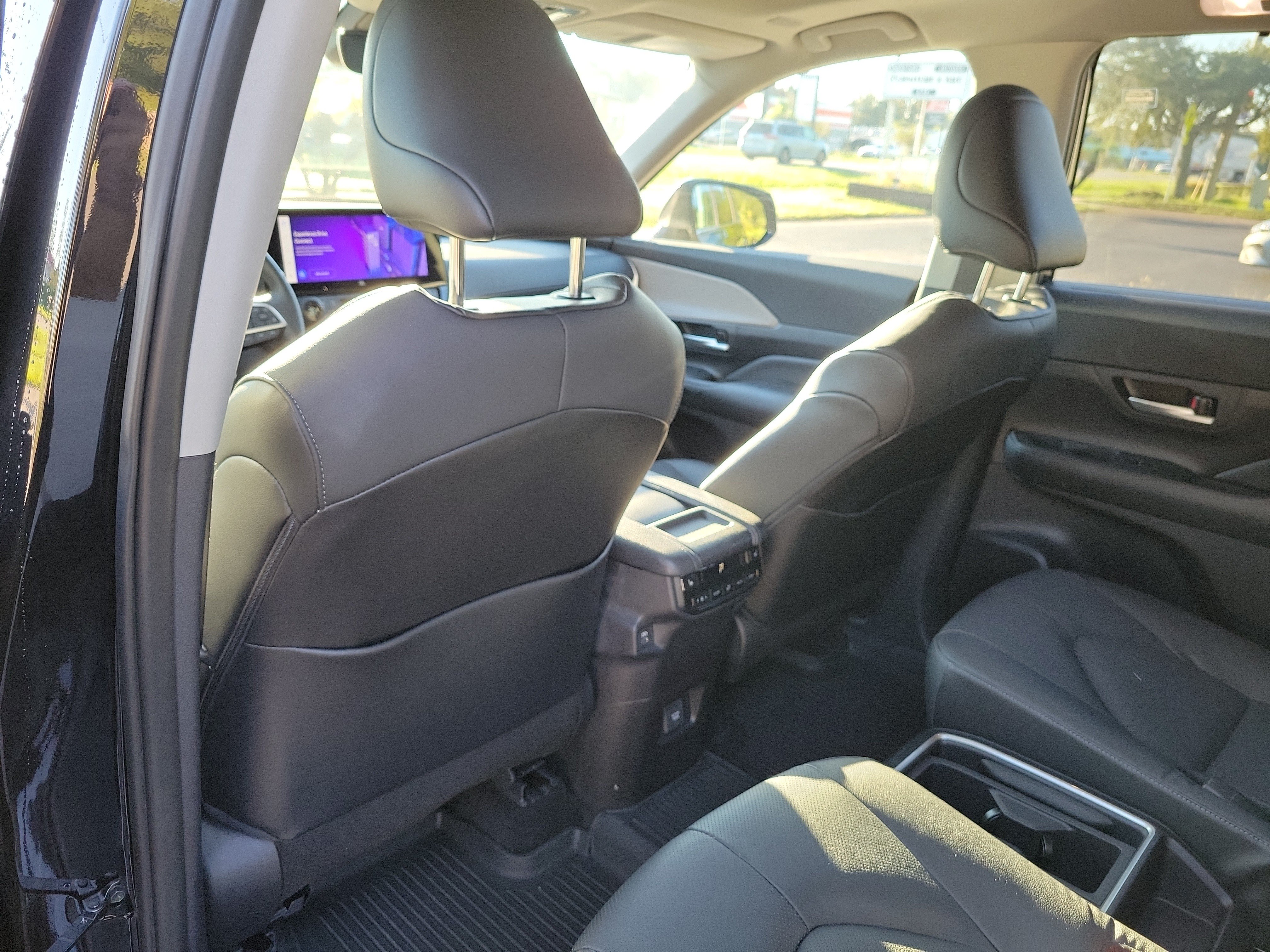 Used 2025 Toyota Grand Highlander AWD Hybrid image 15