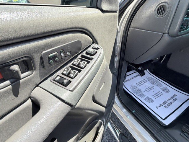 Used 2006 GMC Sierra 1500 SLT w/ Onstar Plus Package AWD/4WD image 13