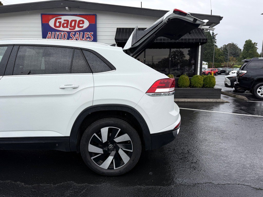Used 2024 Volkswagen Atlas Cross Sport SE image 8
