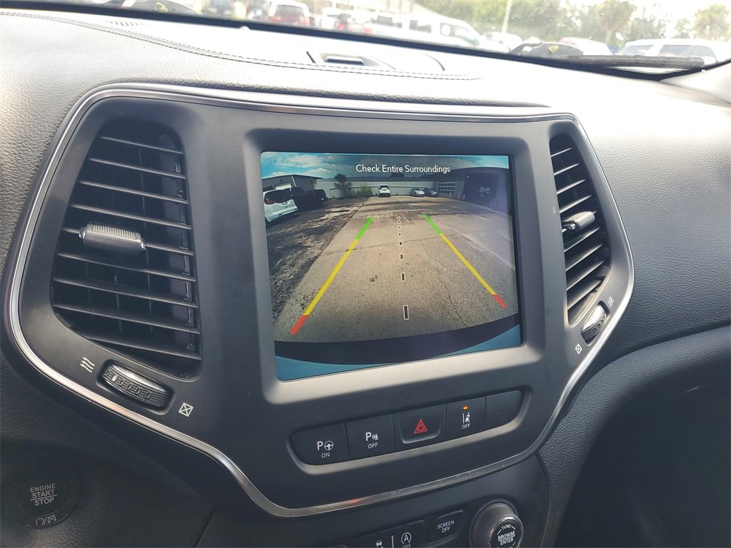 Used 2023 Jeep Cherokee Altitude Lux image 22