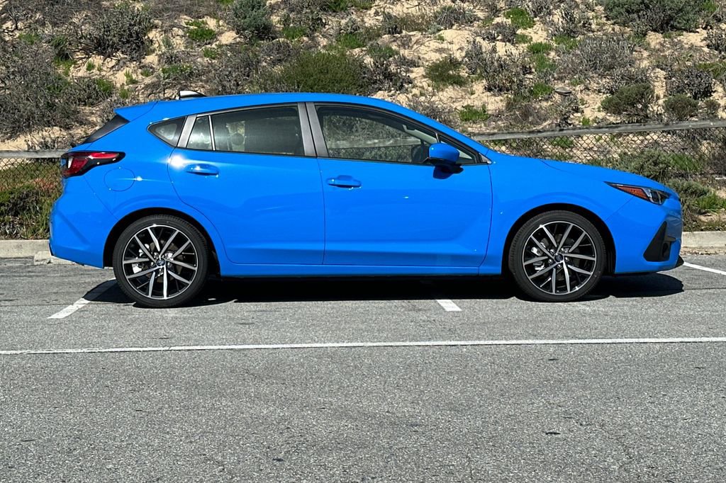 Used 2025 Subaru Impreza 2.0i Sport image 3
