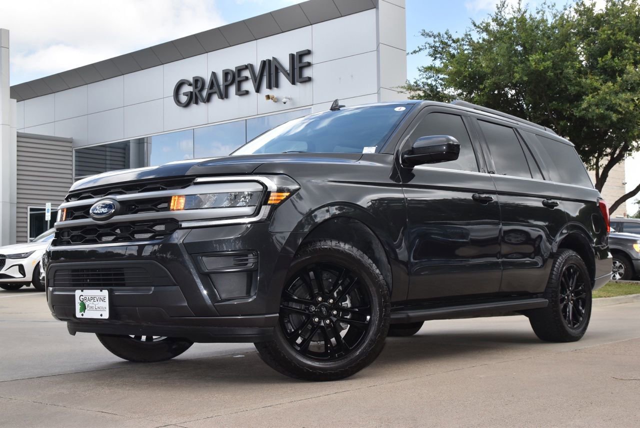 Certified 2024 Ford Expedition XLT AWD/4WD image 2