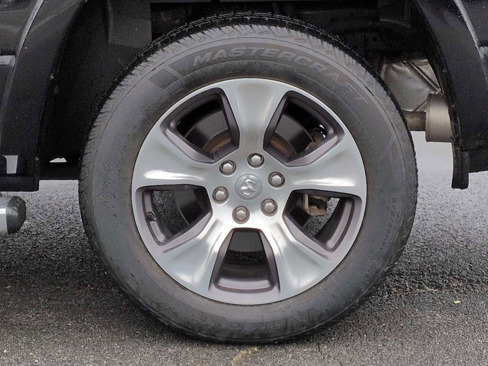 Used 2019 RAM 1500 Laramie image 14