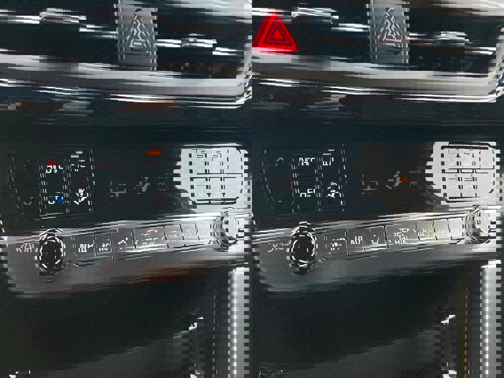 Used 2025 Kia Seltos S image 23