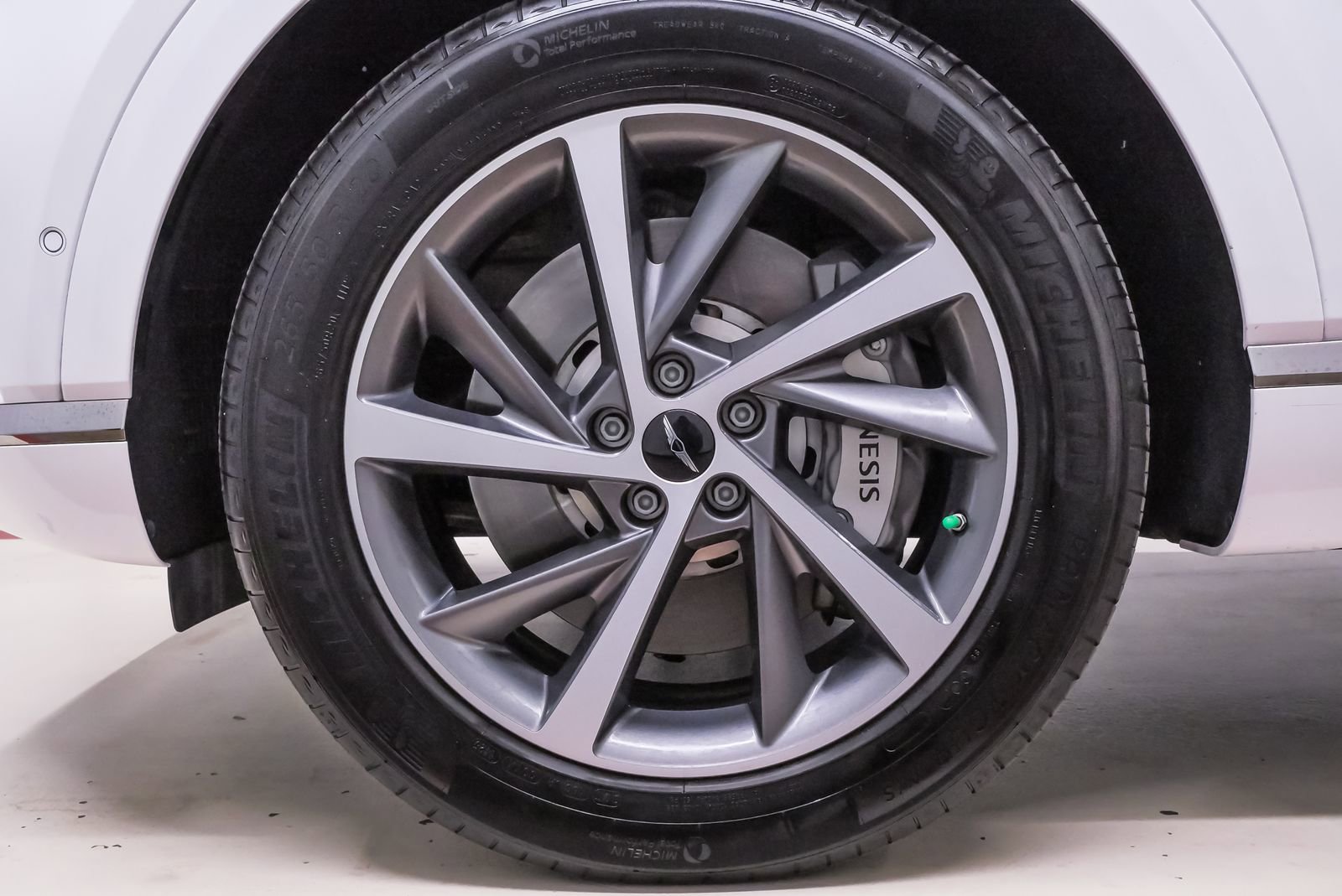 Certified 2026 Genesis GV80 2.5T Advanced image 28