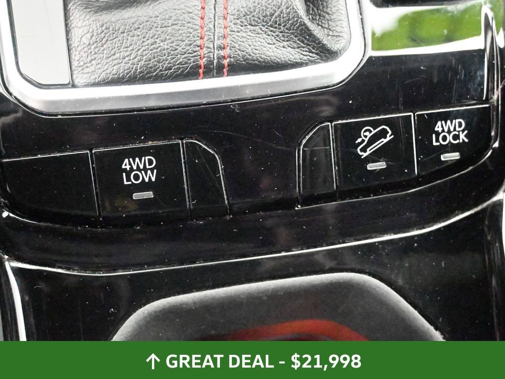 Used 2025 Jeep Compass Trailhawk w/ Trailer Tow Group image 31