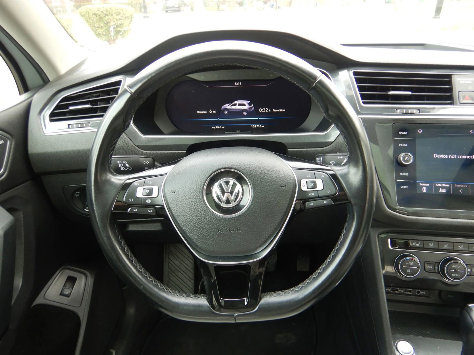 Used 2019 Volkswagen Tiguan SEL Premium AWD/4WD image 14