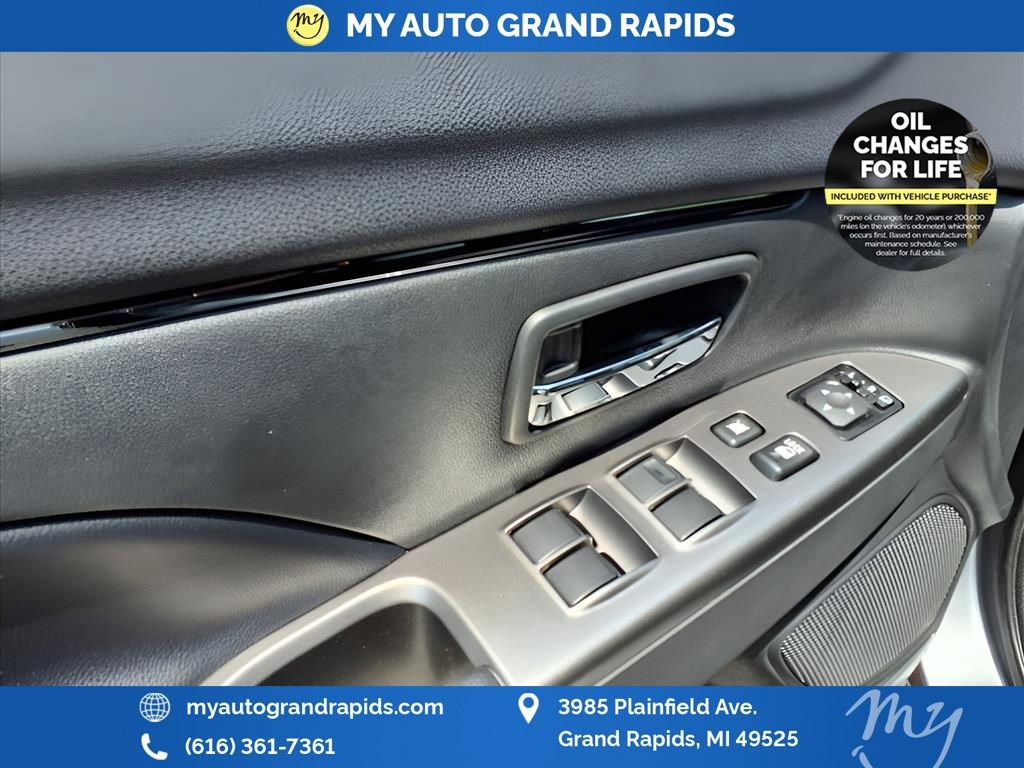 Used 2025 Mitsubishi Outlander Sport SE image 14