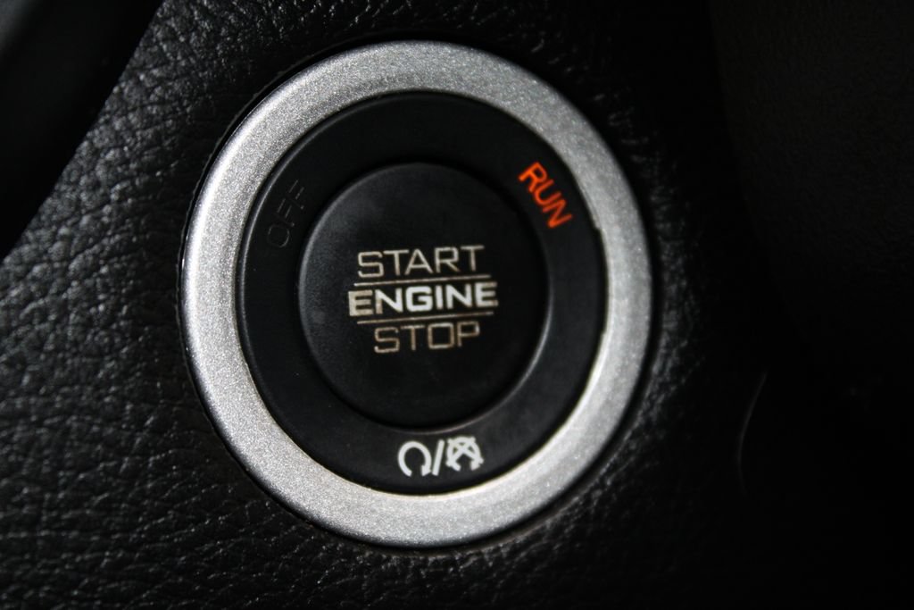 Used 2025 RAM 1500 Laramie AWD/4WD image 38