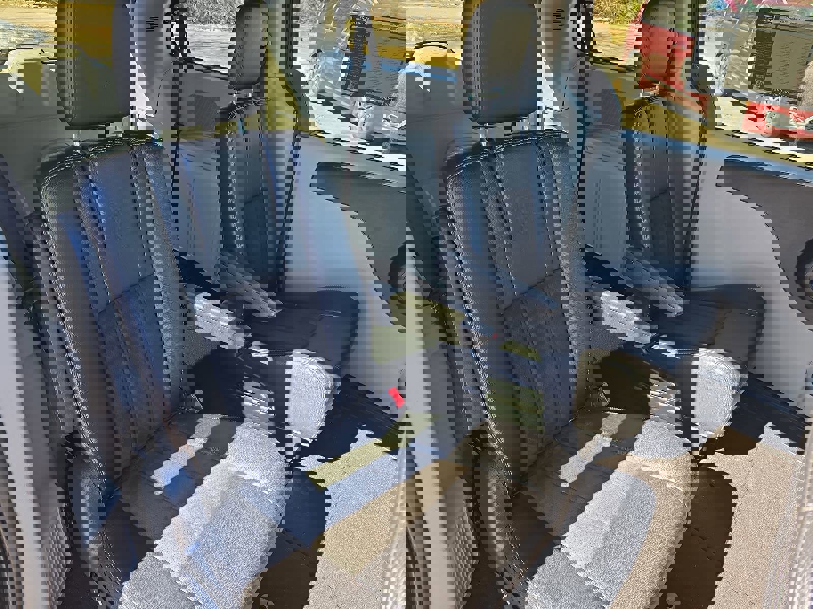 Used 2020 Dodge Grand Caravan SXT image 11