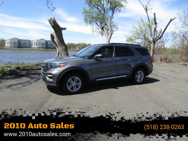 Used 2022 Ford Explorer XLT AWD/4WD image 1