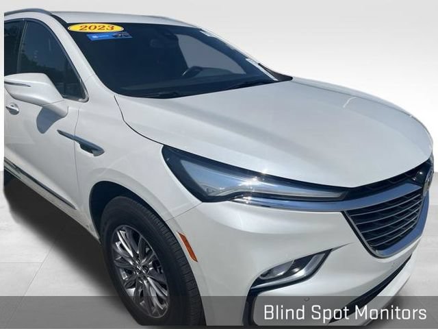 Used 2023 Buick Enclave Essence w/ Trailering Package, 5000 lbs. FWD image 10