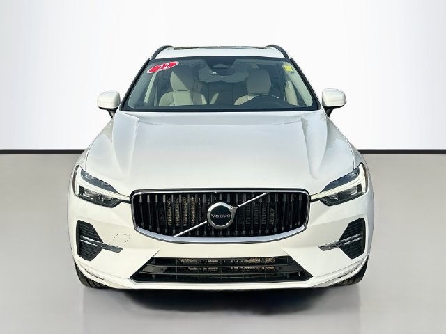 Used 2022 Volvo XC60 B5 Momentum AWD/4WD image 3