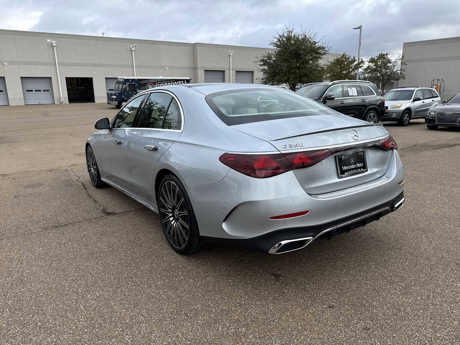 Used 2026 Mercedes-Benz E 350 4MATIC Sedan image 4