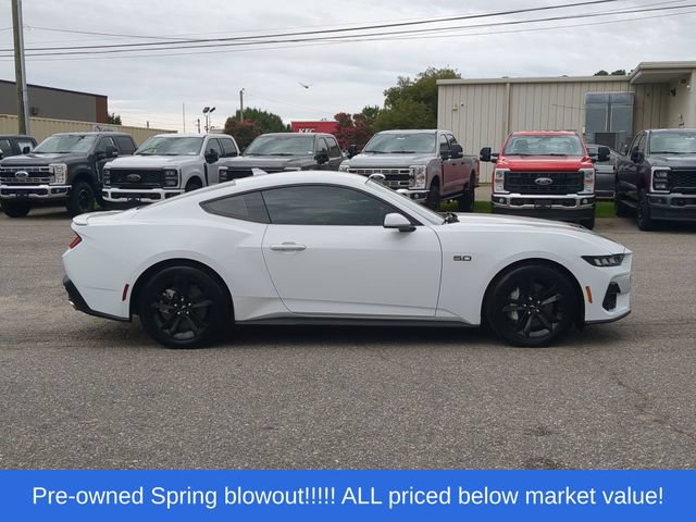 Used 2024 Ford Mustang GT RWD image 14