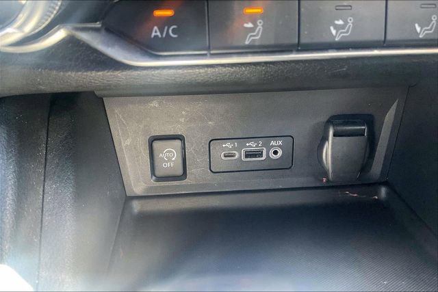 Used 2024 Nissan Sentra SV w/ Trunk Package image 31